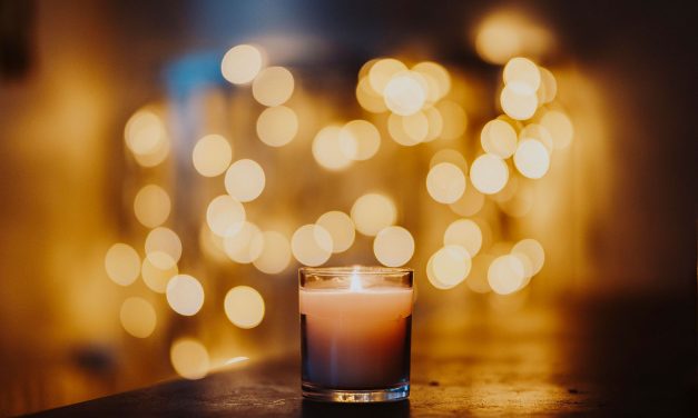 Ein Licht scheint in der Finsternis